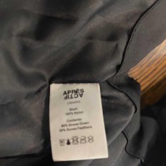 Clearout -NWT APRES ACTIF Down filled Vest sz. S - Picture 9 of 11